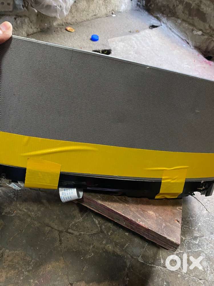 Bose Sounddock 10 speaker (Bass module and both spekaer)non working
