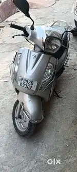 Suzuki access scooter125 cc