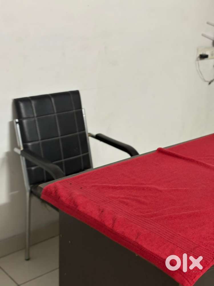 Need accontant for office