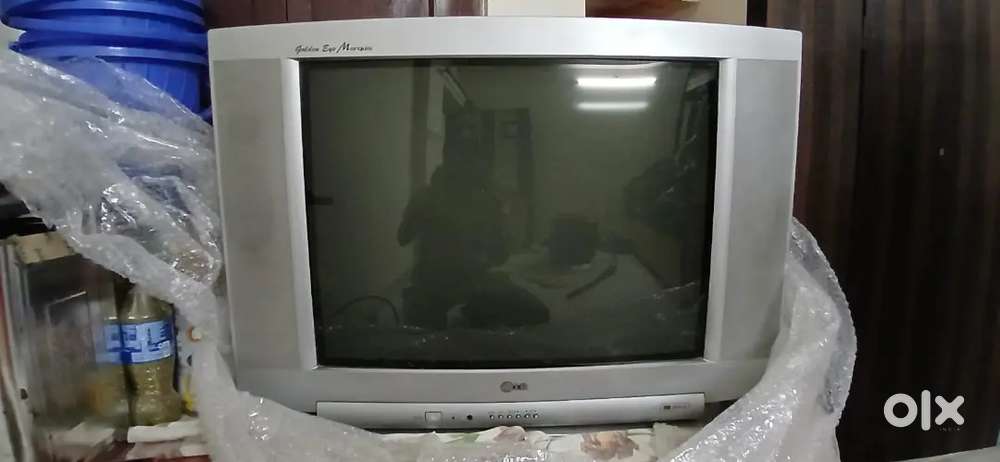 LG colour TV