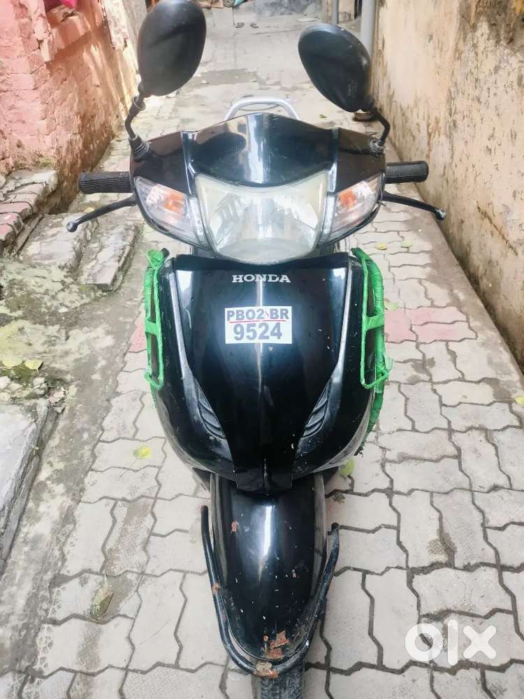 Activa selling in good condition.if u buy..it will little bit less