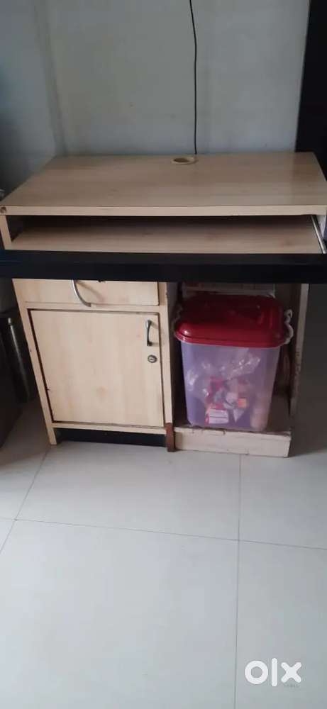 Selling Study/Computer table, Plant rack and Vaccum cleaner.