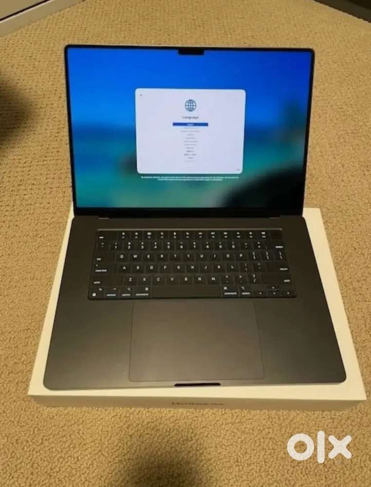 2024 Apple MacBook Pro 16 M4 Max 14-Core CPU 32-Core GPU 36GB 1TB SSD