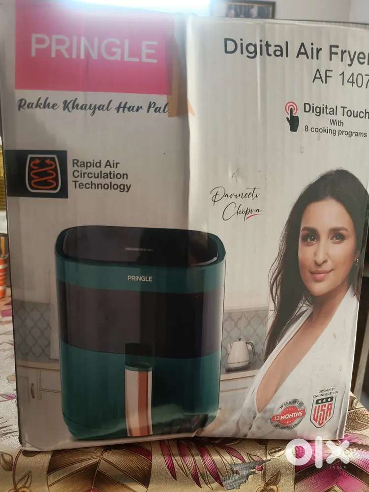 Pringle air fryer in totally new condition. With box
