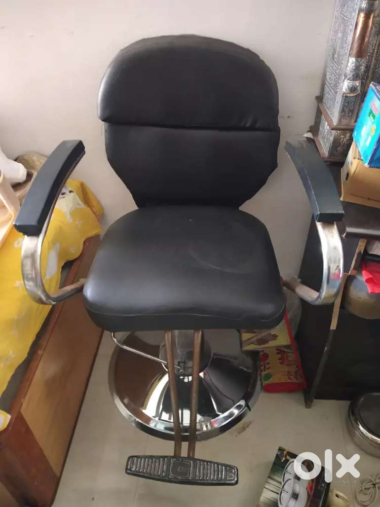 Beauty Parlour chair