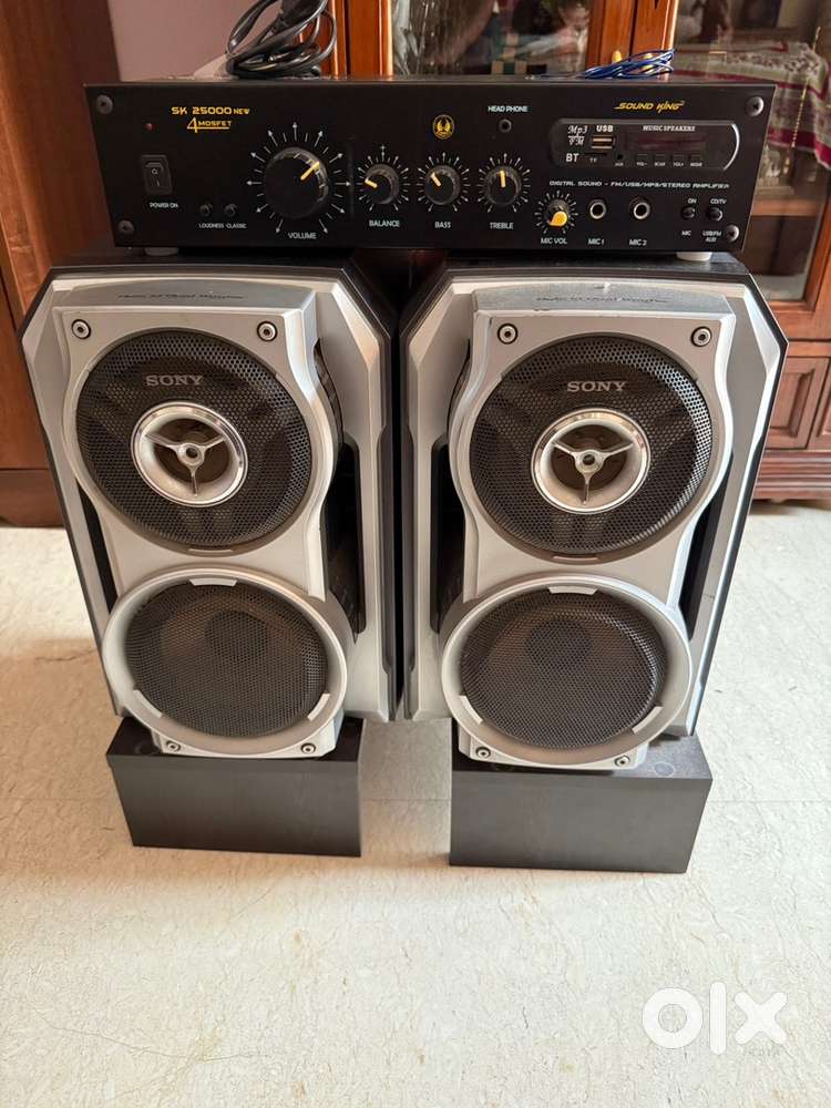 Amplifier and speakers.