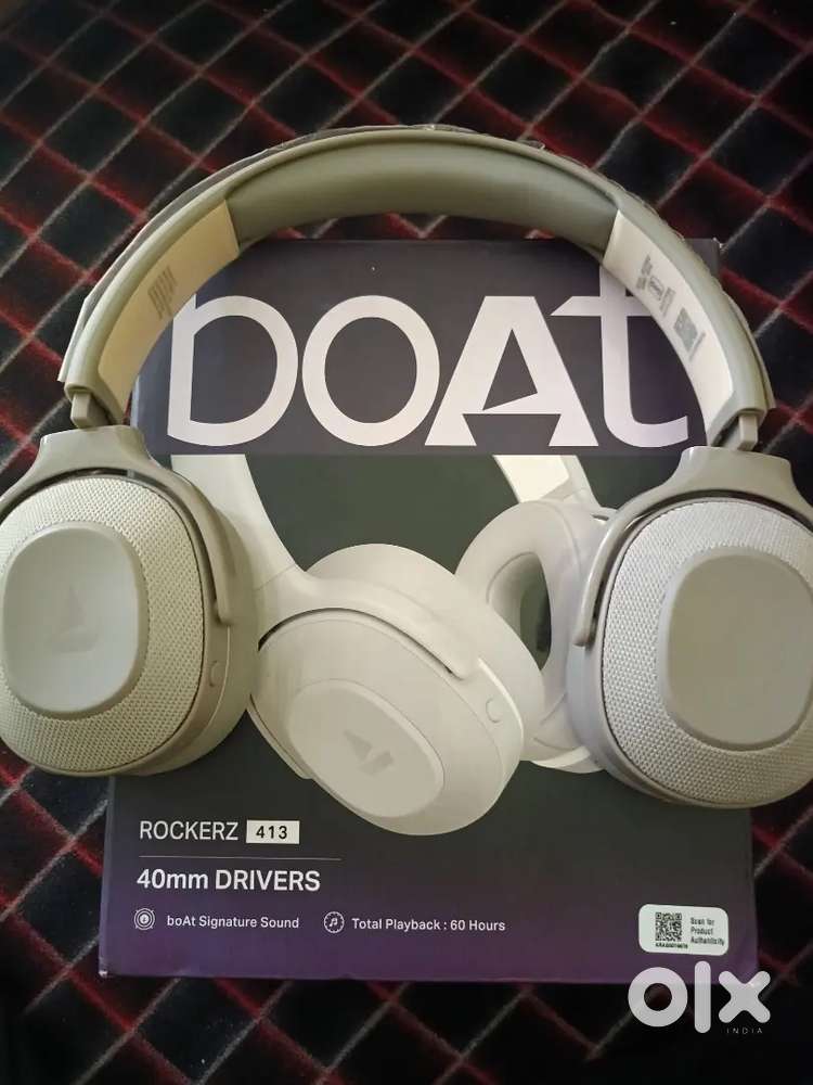 Boat rockerz 413 headphone,