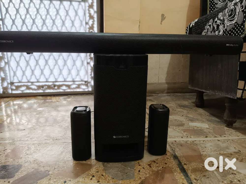 Selling Zebronics music system