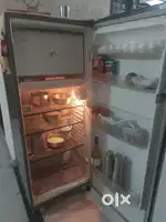 310 ltr Whirlpool fridge in excellent condition