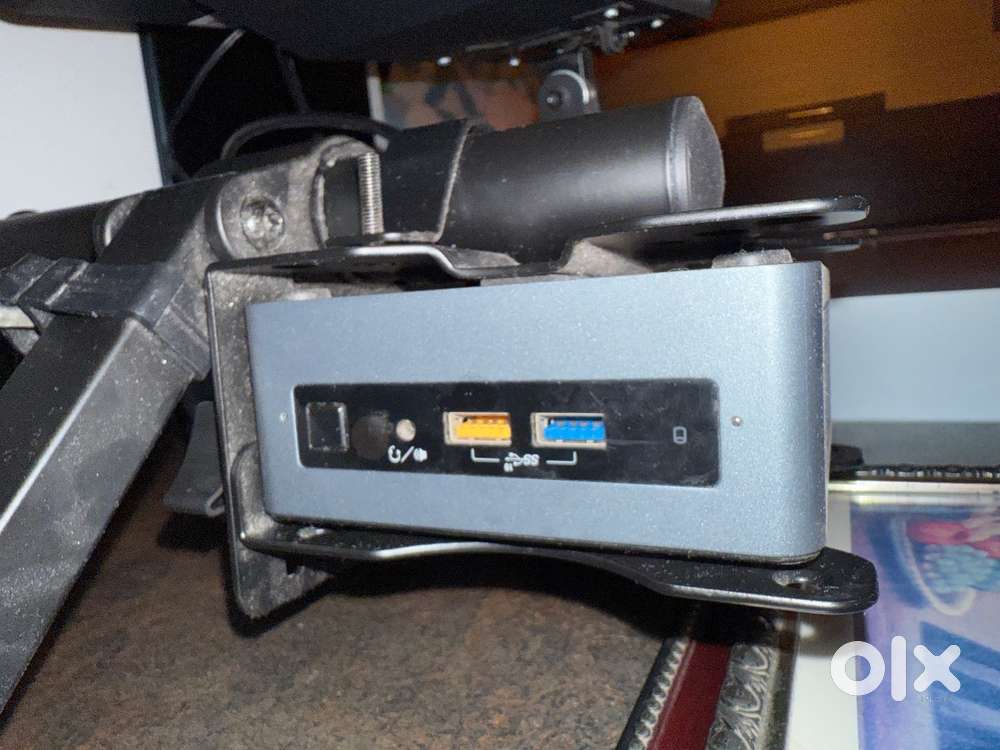 Used Intel NUC PC 8i5BEH, with 24 gb Ram and 512 gb ssd