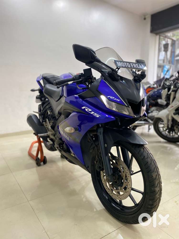 Yamaha R15 V3