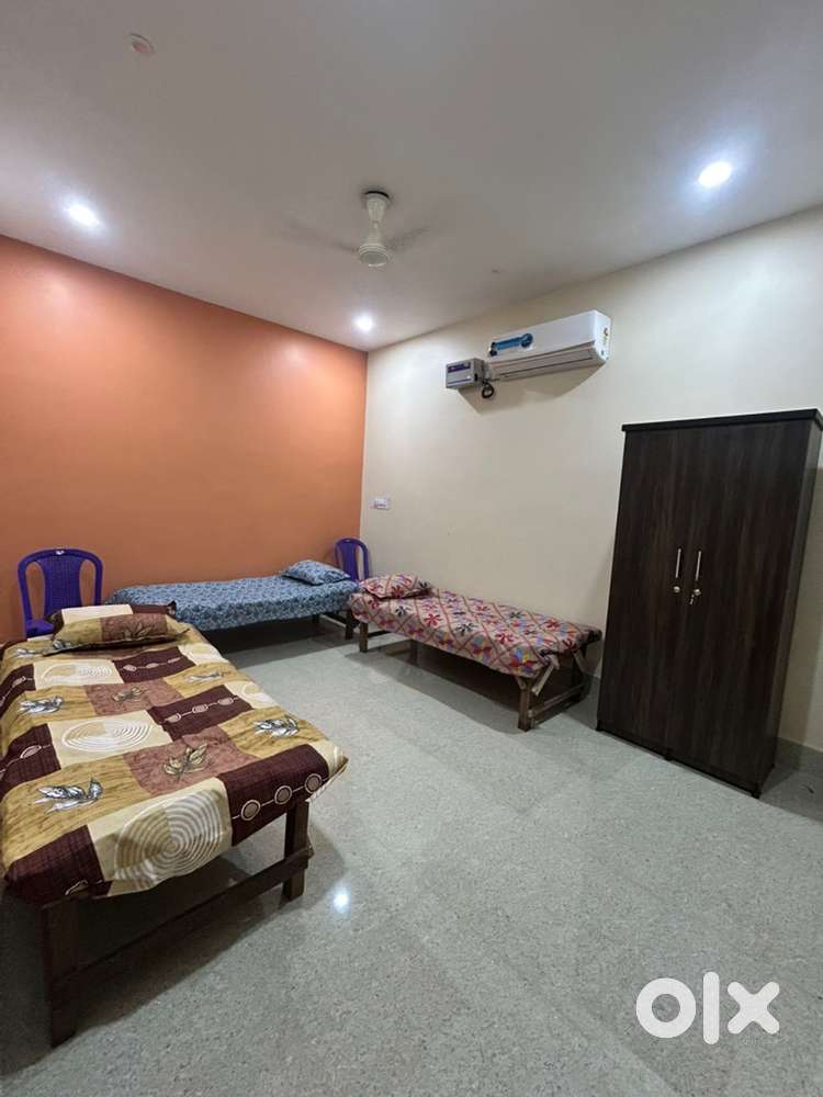 PG for Boys (Price per bed & read the description)