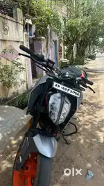 KTM DUKE 200 (2023)