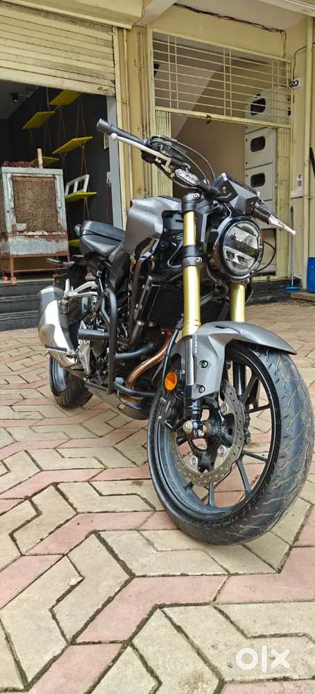 Selling bike also price will be negotiable