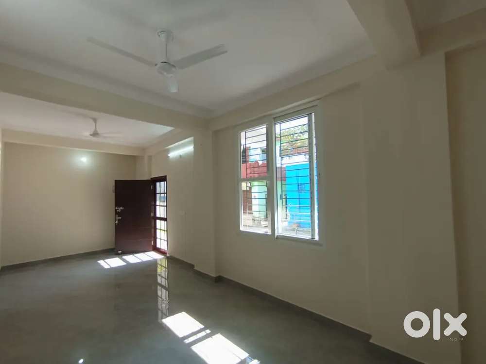 Indipendent 2 BHK House Near Vishal Mega mart Nainital Road