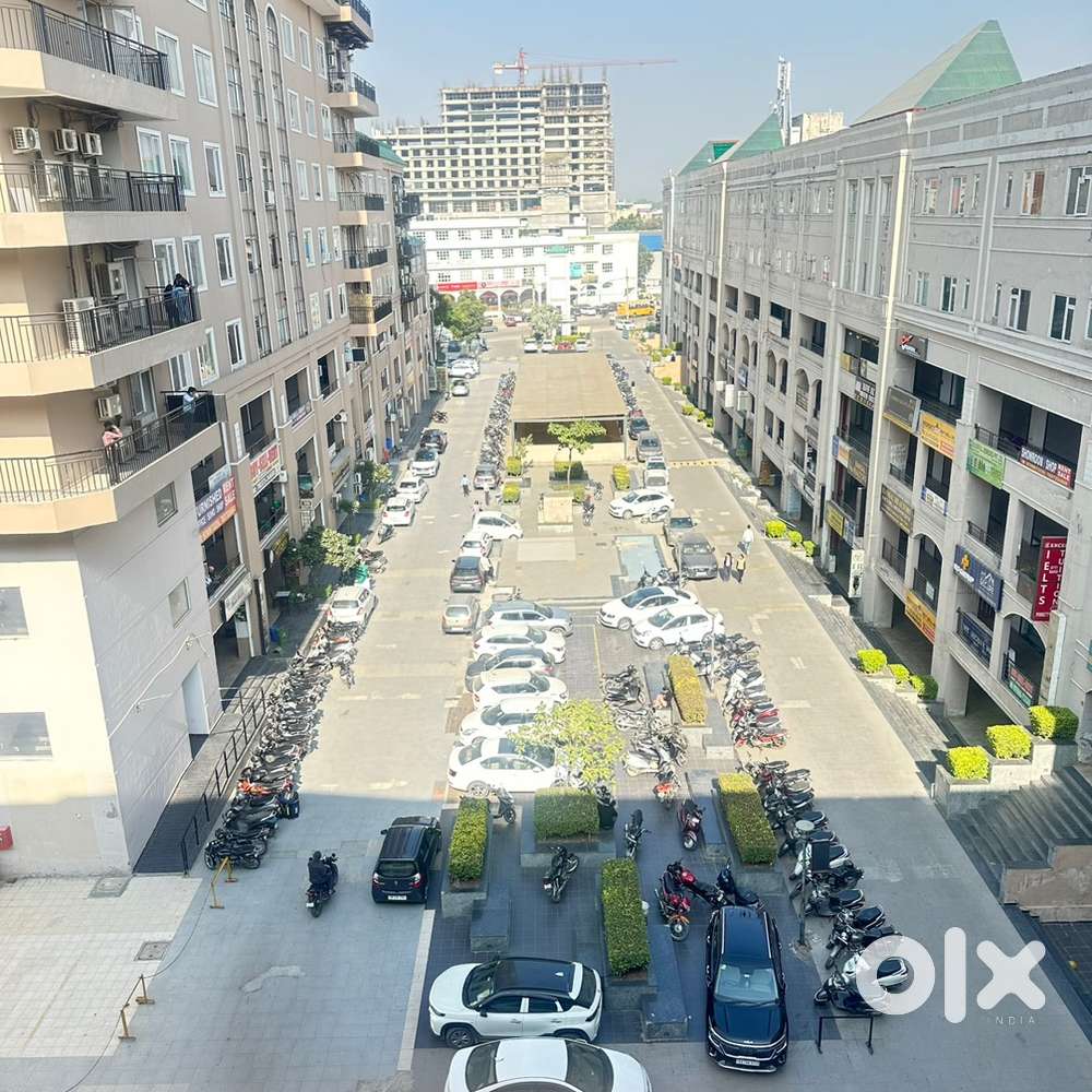 SHOWROOM (Sco) For Rent ( Ground floor