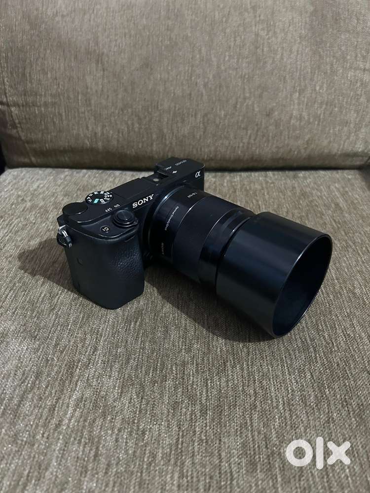 Sony 6400 with 50mm lens