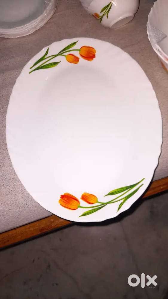 Cello Dinner Set Brand New 27 piece