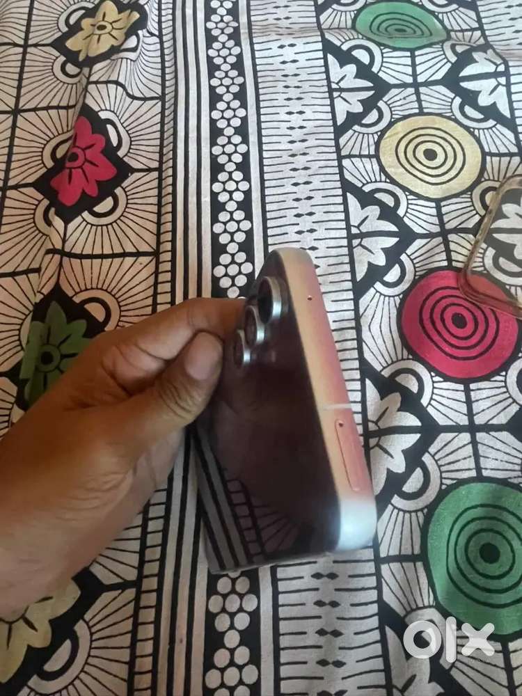 S23 FE 13 months old in mint condition without any scratches