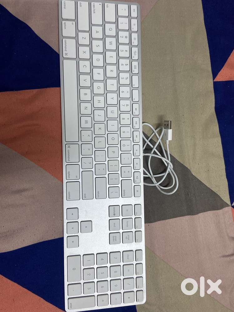 Apple Wired Keyboard with Numeric Keypad