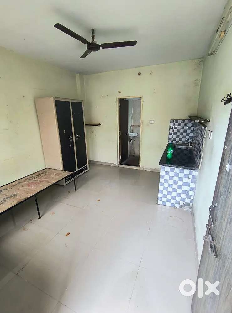 Single Room Available For Rent (Single person only)