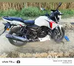 ये बाइक बिकाऊ है नए कंडीसन में है ये बाइक बहराइच में है