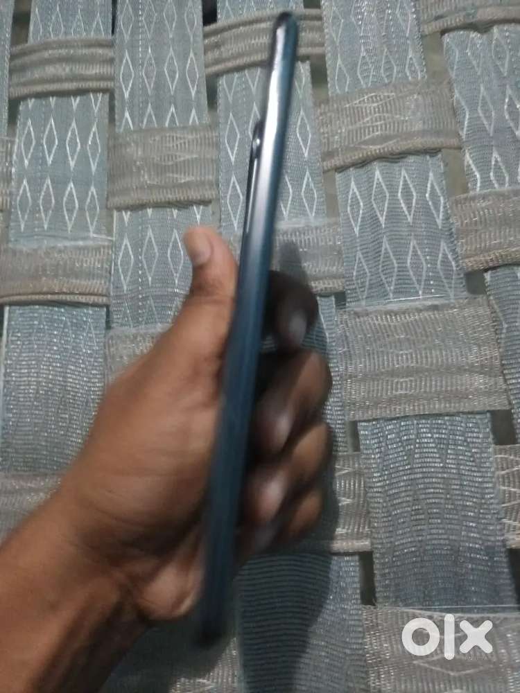 Vivo v50  5g 8gb ram 128 gb rom