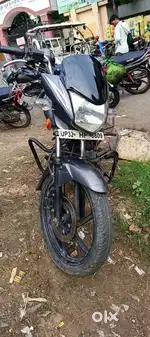 New tayrs pade hai Bas battery dalwana hai baki condition achi hai