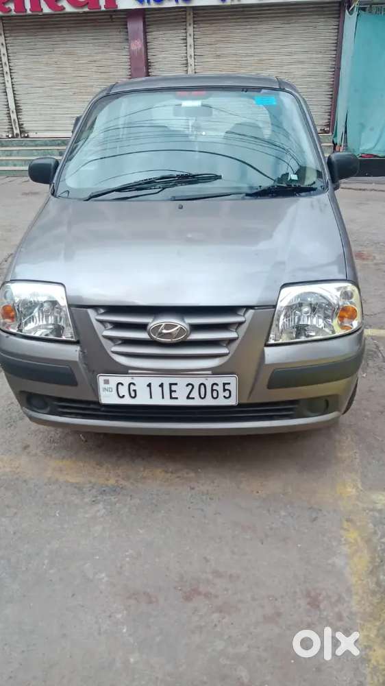 Santro Top Model 1st Owner
Well Maintaine Car