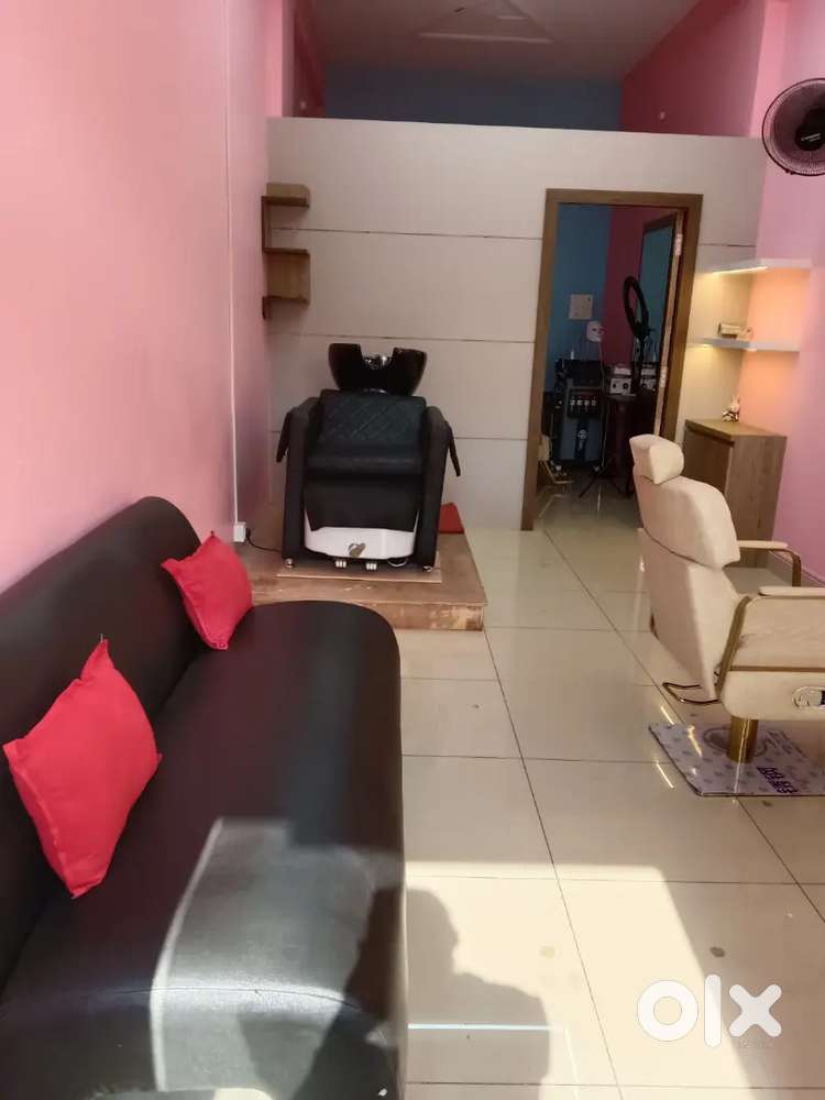 Beauty parlour sell in pondicherry Main place
