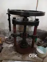 Paper plate making machine