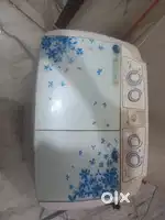 Llyod washing machine 7.8kg in only 5100