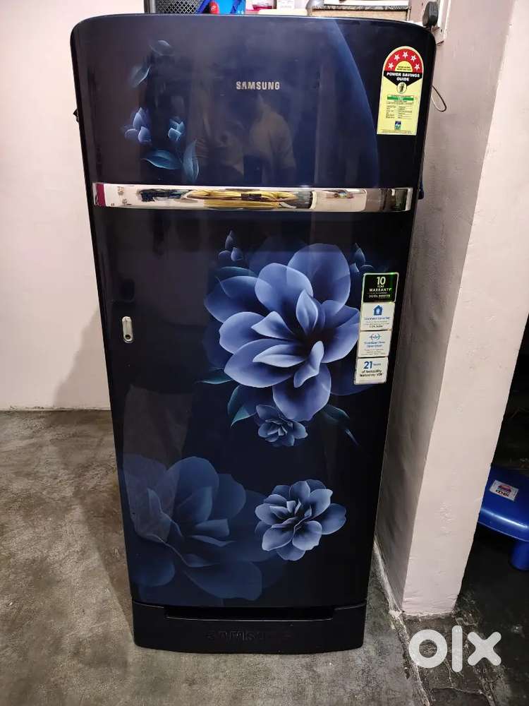 Sale: Samsung Fridge- Excellent Condition & 5-Star energy-efficient