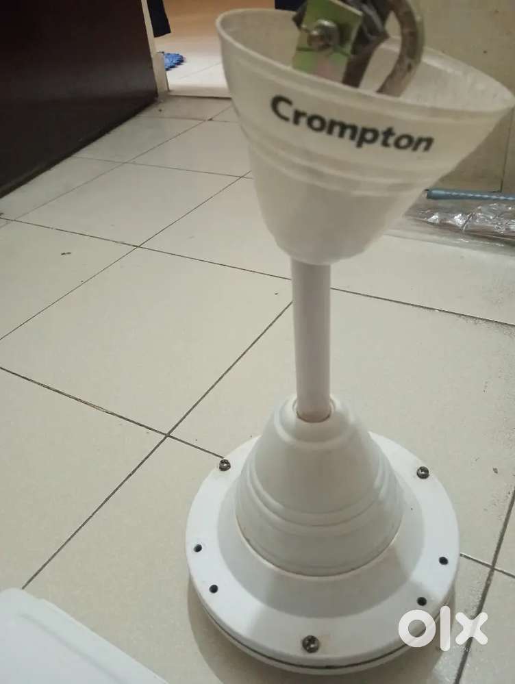 Crompton Fan ( Celing)