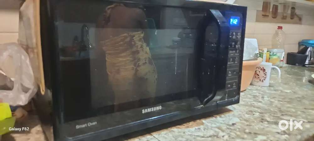 SAMSUNG MICROWAVE CONVECTION 28L