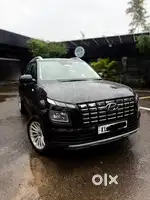 Hyundai Venue 2023 Petrol Well Maintained
