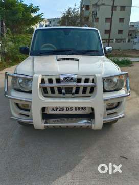 Mahindra Scorpio 2009-2014 VLX 2WD AIRBAG SE BSIV, 2013