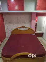 King size bed of premium quality
