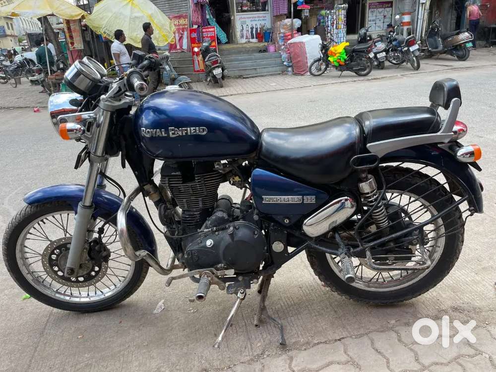 Royal Enfield Thunderbird 350 one hand