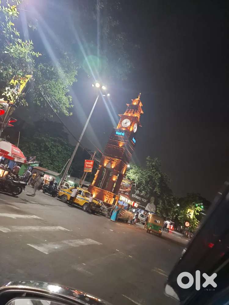 Girls salesman required for cloth shop