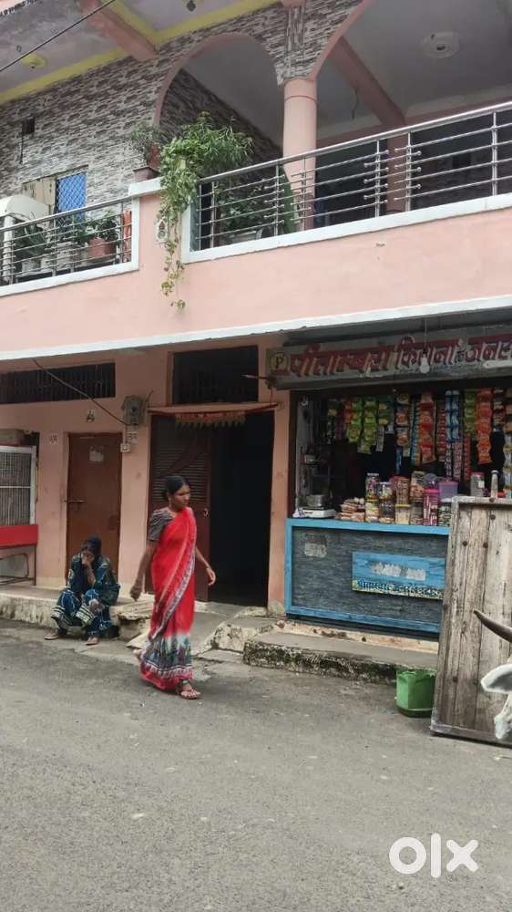 Bhopal station se 2 km duri par