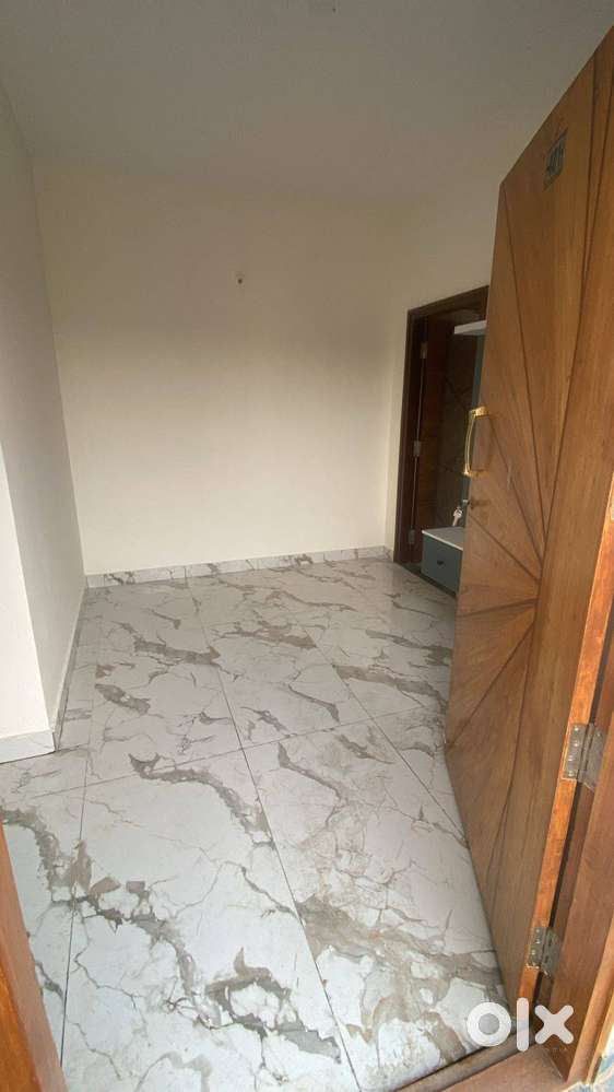 Ready-to-Move 2BHK Flat – Budget-Friendly  Near Kamanahalli