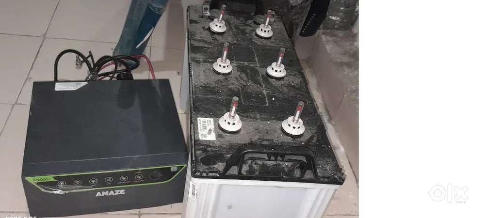 Inverter with battery