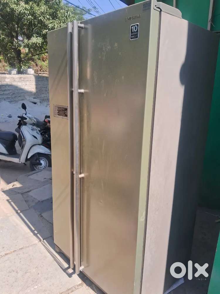 Samsung refrigerators inverters model side by side double door 600lts