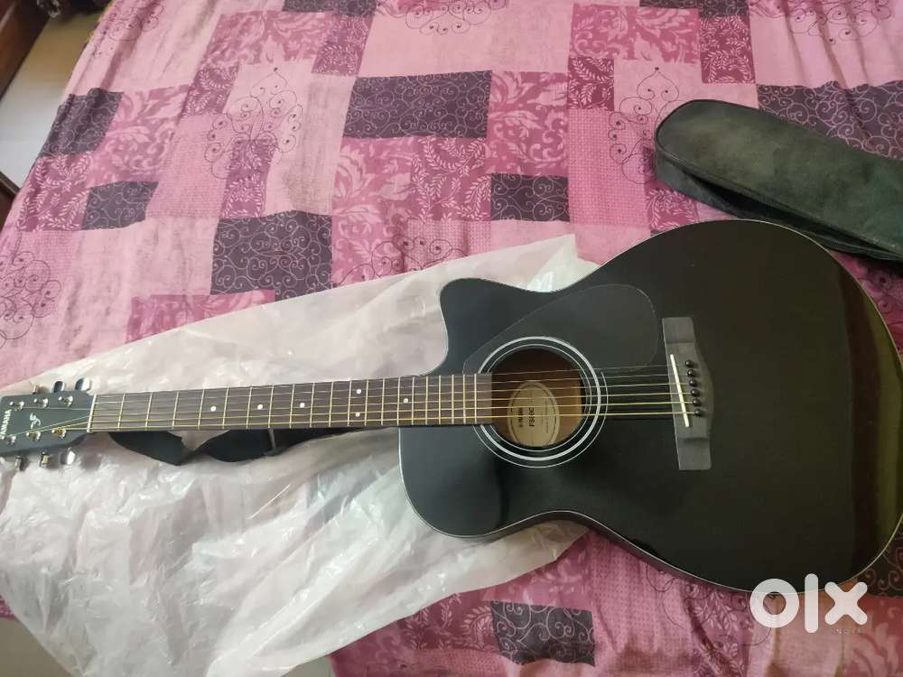 New Yamaha FS80C guitar