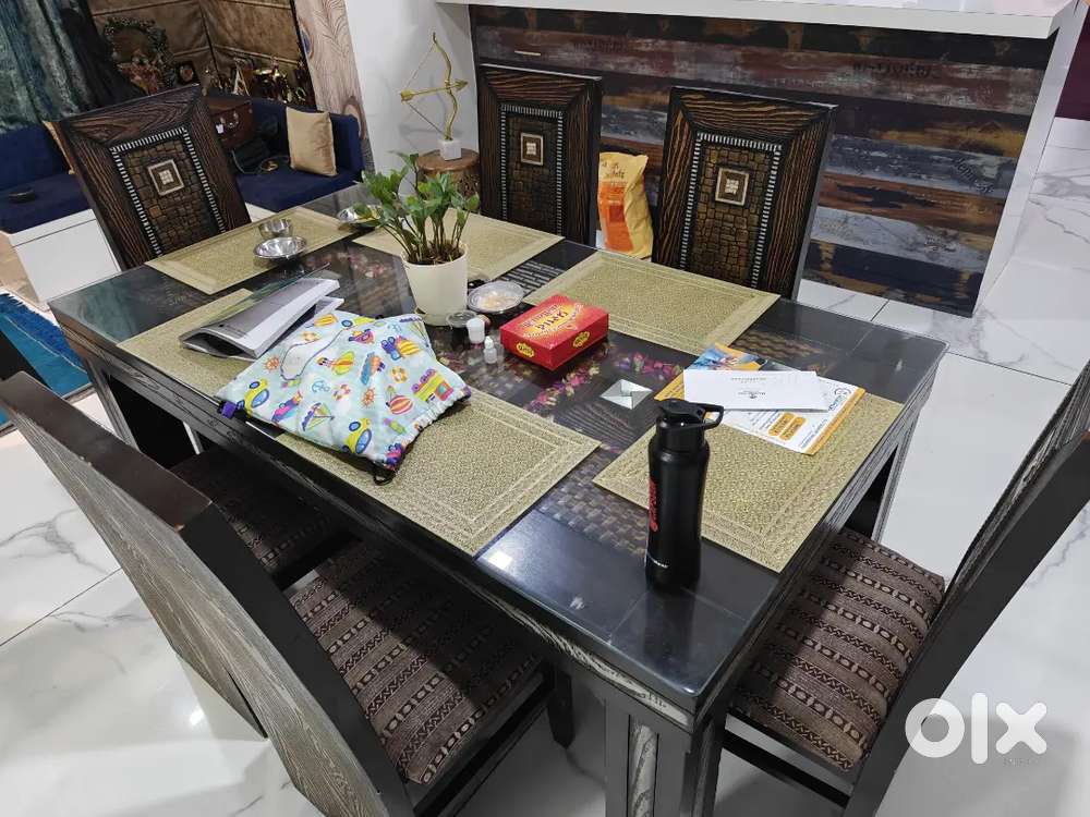 Glass Top - 6 Seater Dining Table