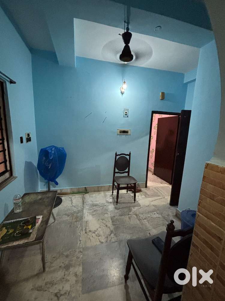 1 BHK RESALE FLAT FOR SALE WALKING FROM DH ROAD