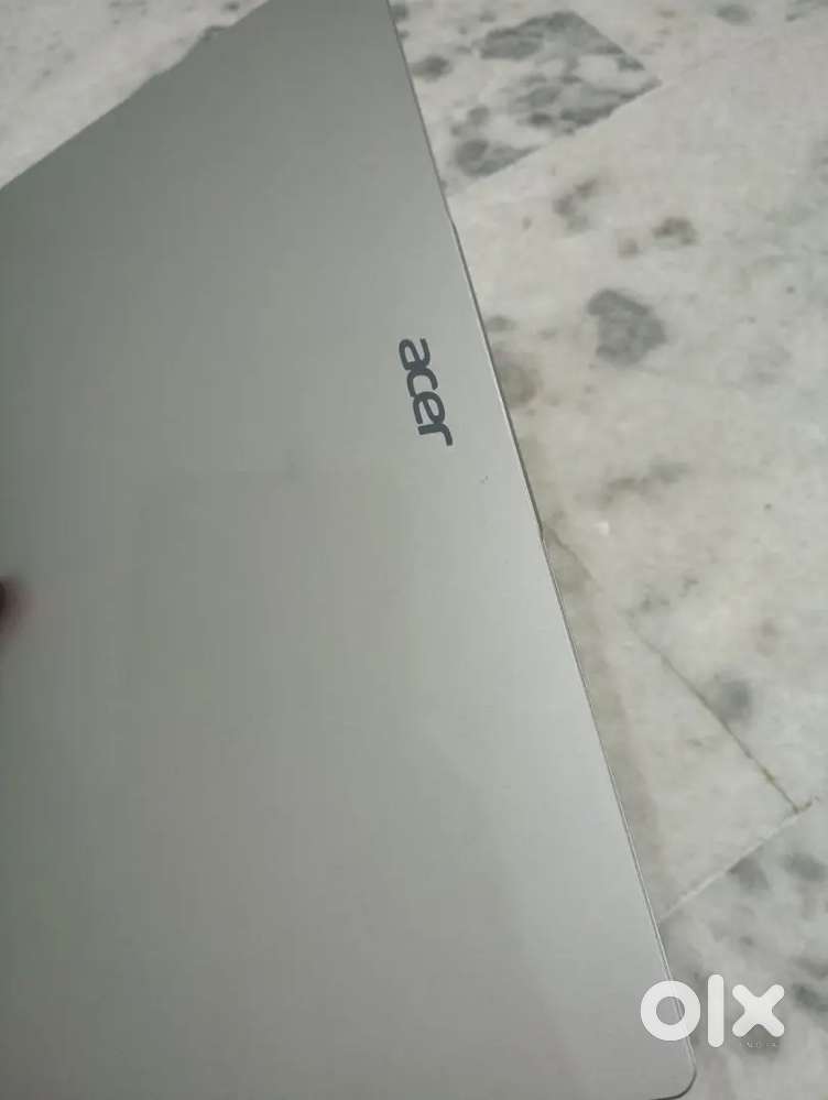 Acer laptop 8Gb 512 SSD