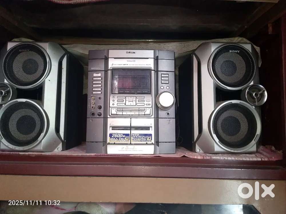 Sound system with speaker