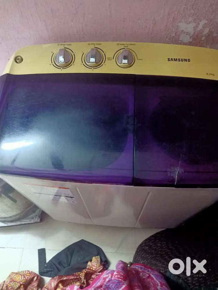 Samsung 6.2kg semi washing machine at 2000Rs